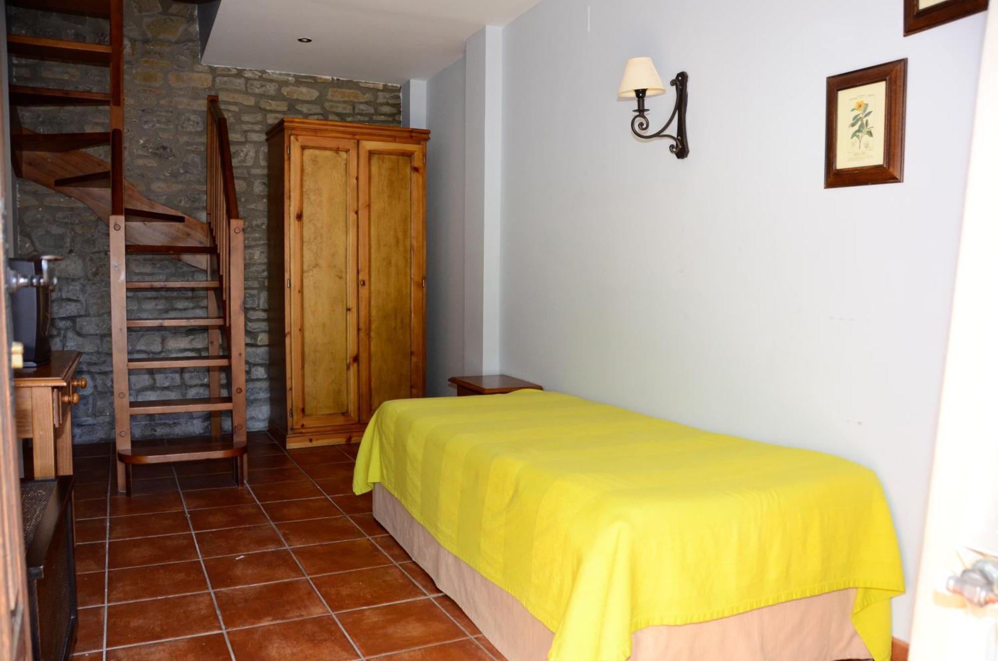 Hotel Charle Jaca Habitación foto